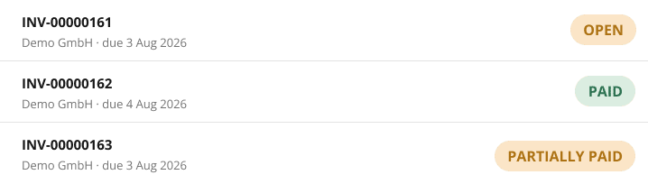 UI-Karte zur Anzeige einer Rechnungsliste der Bankintegration in Salesforce mit den Zahlungsstatus „offen“, „bezahlt“ und „teilweise bezahlt“ für automatisierte Mahnworkflows. UI-Karte zur Anzeige einer Rechnungsliste der Bankintegration in Salesforce mit den Zahlungsstatus „offen“, „bezahlt“ und „teilweise bezahlt“ für automatisierte Mahnworkflows.
